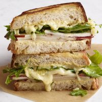 PEAR AND GOUDA GRILLED CHEESE