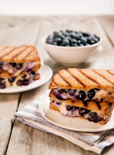 BLUEBERRY GRILLED CHEESE
