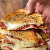 PEPPERONI PIZZA GRILLED CHEESE