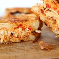 GRILLED PIMENTO CHEESE & CHICKEN SANDWICH