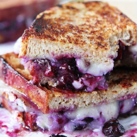 BLUEBERRY, BRIE AND LEMON CURD GRILLED CHEESE