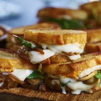 HUMMUS GRILLED CHEESE